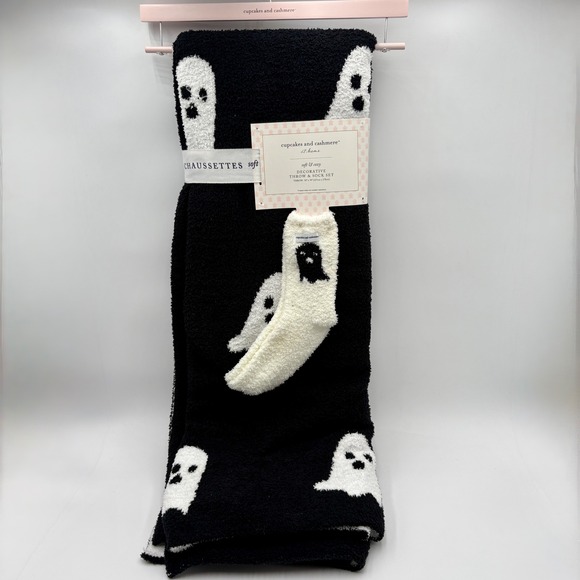 Cupcakes and Cashmere Halloween Throw and Socks Set Black Ghost Cozy Blanket - Picture 1 of 6